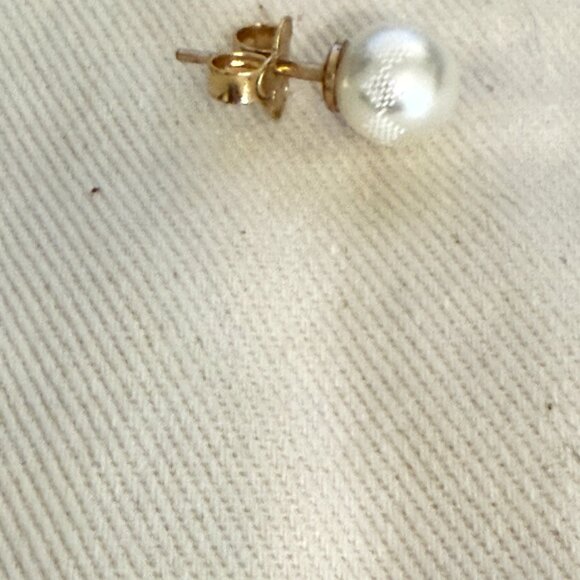 $395 Authentic LOUIS VUITTON Made in ITALY Unisex Gold Pearl 1 Earring Only - Picture 8 of 8